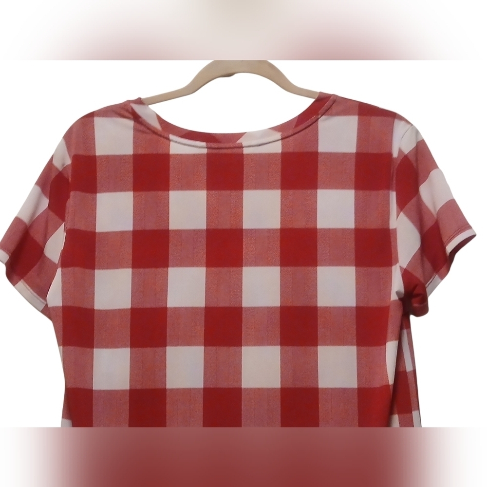 Peter Nygard- NWT, Red & White Checkered Short Sleeve Top, V-Neck, Size Small - Picture 8 of 10